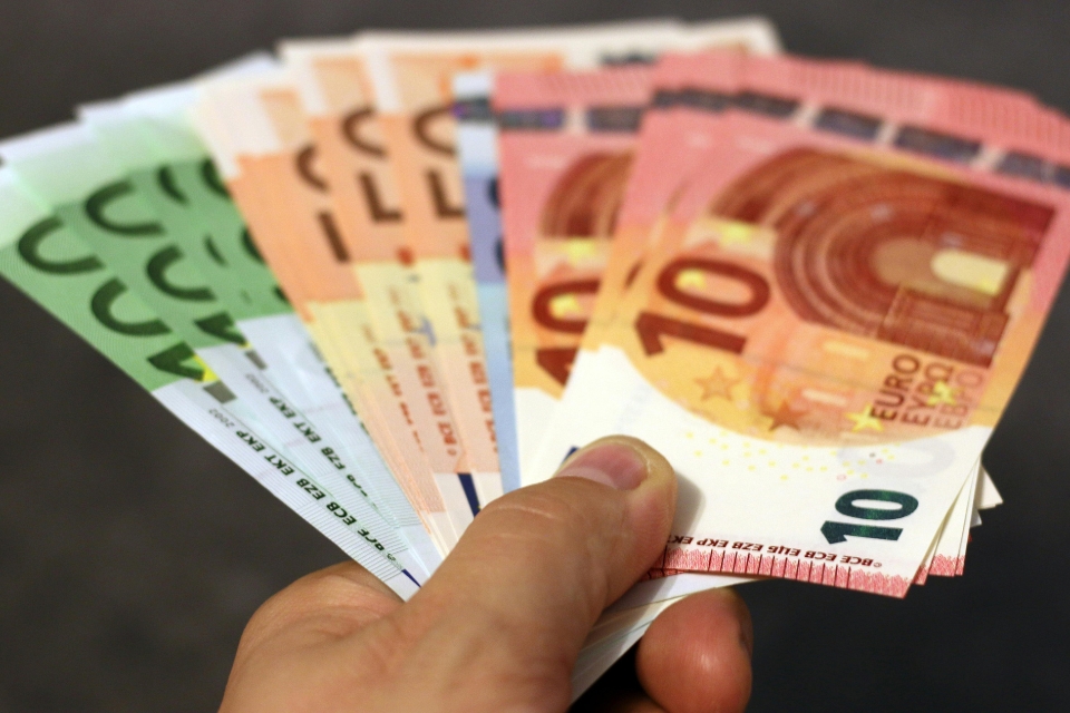 Danska povećala naknadu za državljanstvo na 6.000 kruna