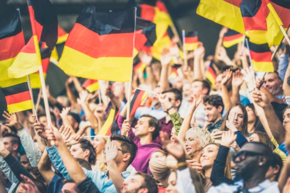 Nemačka reorganizuje zakone o državljanstvu kako bi se omogućila dvojna nacionalnost