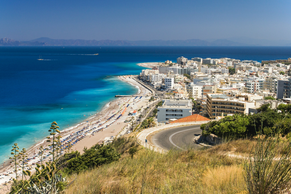 Grčka vlada pokušava da kontroliše neobuzdani razvoj turizma
